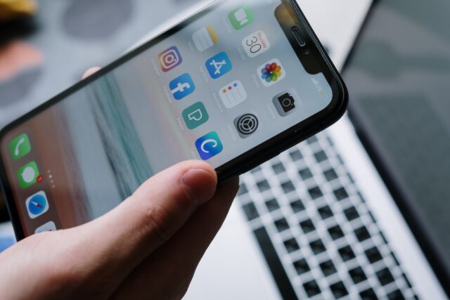 iphone apple